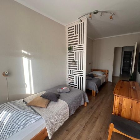 Centrum Apartman คาโปชวาร์ ภายนอก รูปภาพ